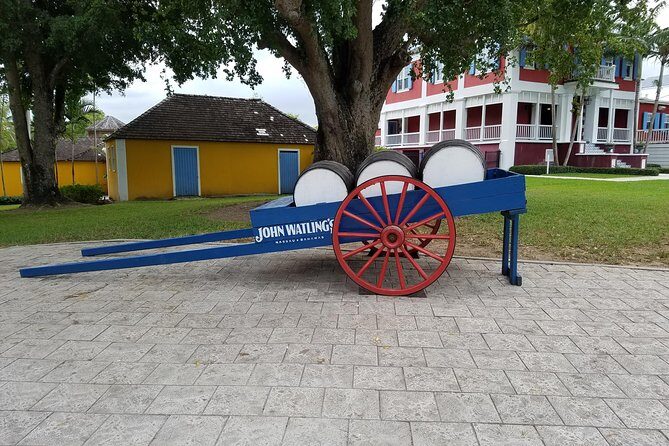 City Sight Seeing with Wine, Rum Cake and Conch Fritter Samples - Nassau downtown highlights, tastings, and “shopping stops” you can control