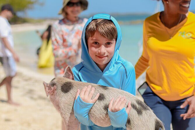 Create-Your-Own Luxury Adventure in Nassau with photographer - A Private Nassau Boat Tour You Actually Control
