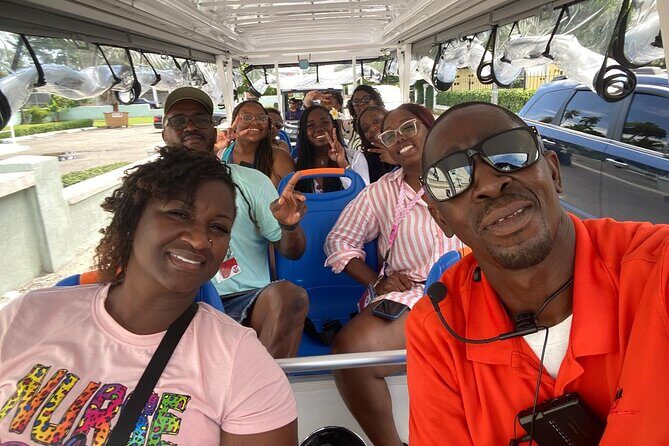 Electric Bus tour of Nassau with sampling of local food & drinks - Getting started on Woodes Rodgers Walk (and why timing matters)