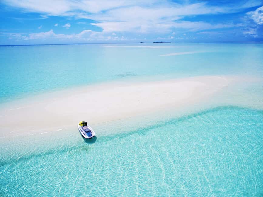 Half Hour Jet Ski Adventure - Nassau Jet Ski Setup: Why Cabbage Beach Works