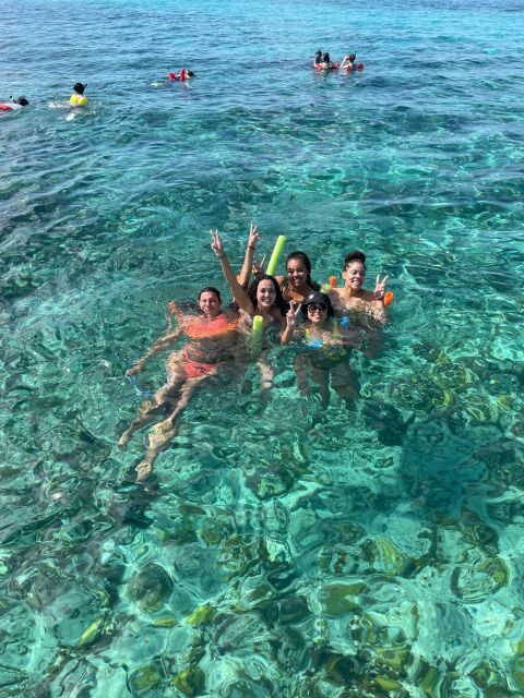 Nassau: 3 Islands Boat w/ Swimming Pigs, Snorkeling & Turtle - Rose Island Beach Bar Time: Lunch, Drinks, Kayaking, and Downtime