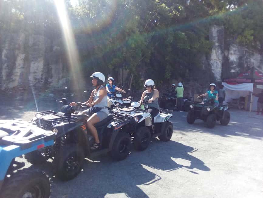 Nassau: ATV Tour with Bahamian Lunch - The first route stops: Government House and Fort Charlotte