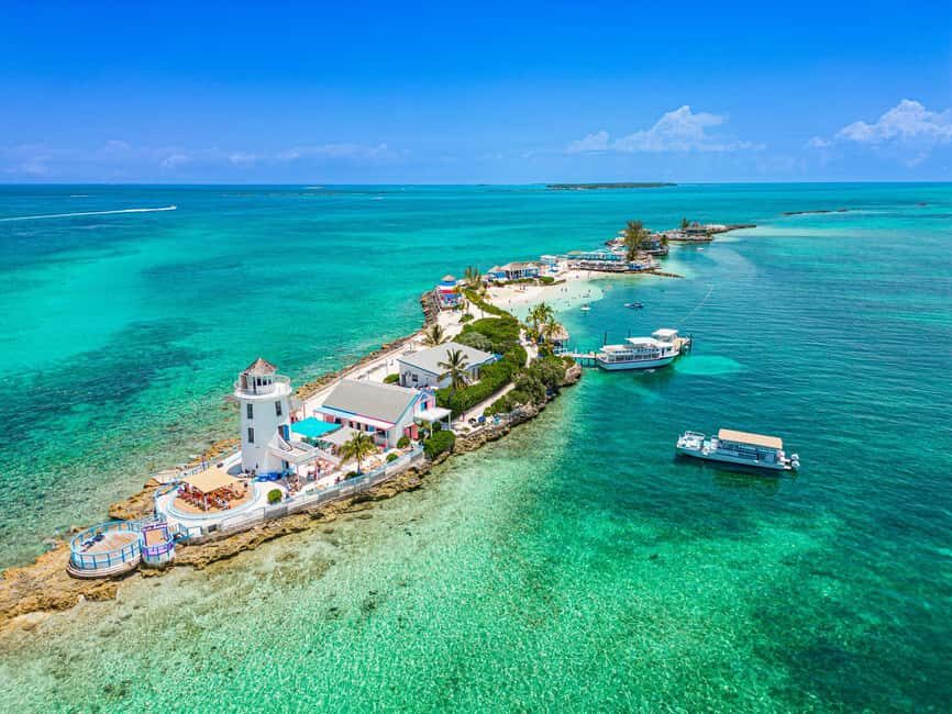 Nassau: Beach Day at SunCay incl. Lunch - Boat Tour - The boat ride and harbor tour: nice scenery, not a whole-day project