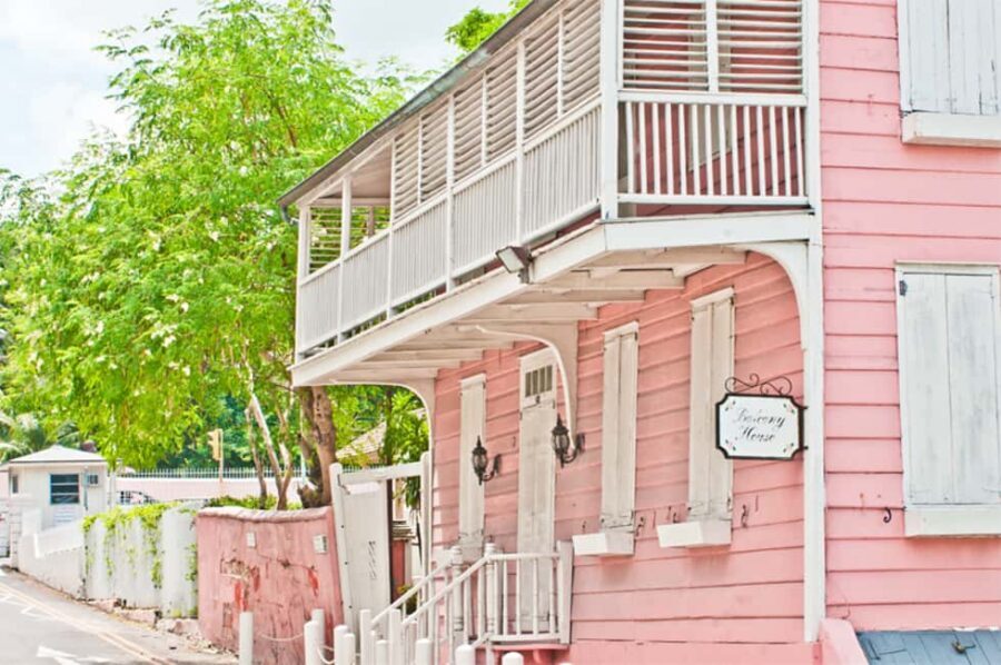 Nassau: Bites and Sites Food and Cultural Walking Tour - Guides Who Know the Island: Captain Ron, Lisa, Pierre, Princess, and More