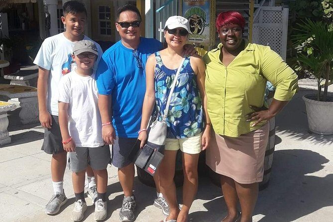 Nassau City Escape Transfer (One Way) - Meet-and-Greet Service With Route Tracking (And Why It Lowers Stress)