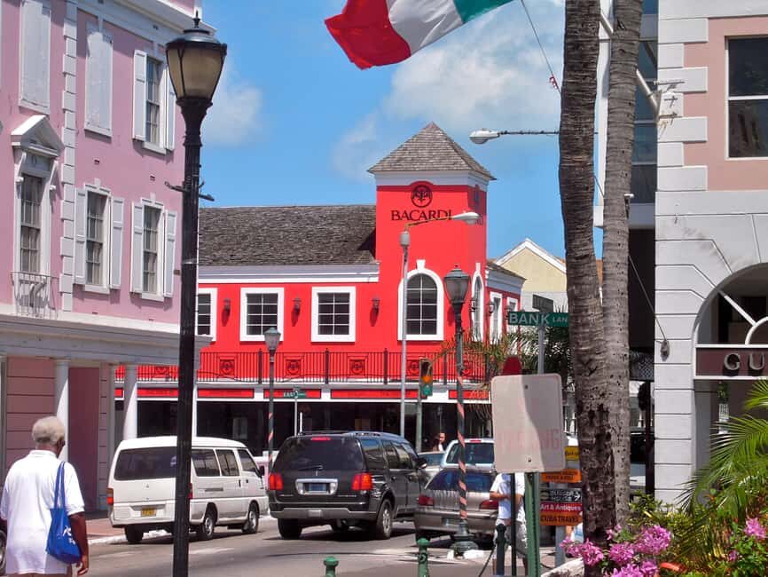 Nassau: Cultural Walking Tour of Downtown Nassau Attractions - Downtown Nassau on foot: how the tour actually feels