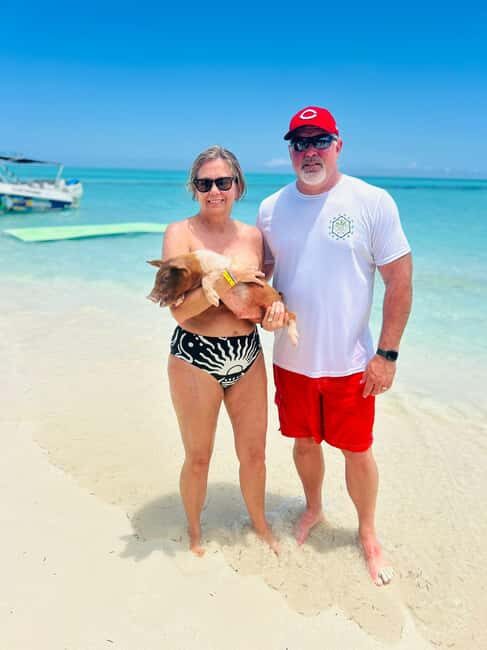 Nassau: Half-Day Swimming Pigs, Reef Snorkel & Beach Club - Getting There by Powerboat: Fast Transfers, Short and Sweet