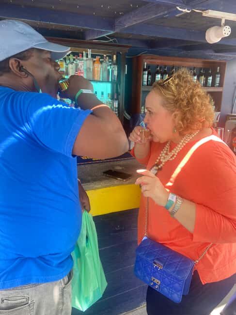 Nassau: Historic City Tour with Drink and Food Tasting - Arawak Cay Fish Fry: the smell stop that tells you where to look