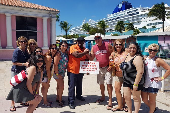 Nassau Island Highlights Sightseeing Tour - How the Van Tour Feels: Pickup, Live Commentary, and a Small-Group Ceiling