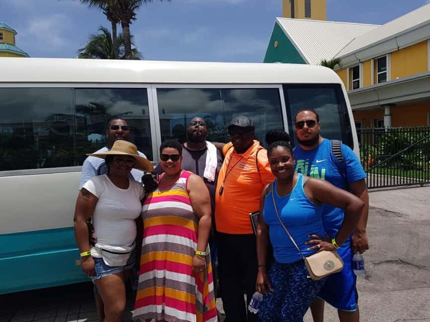 Nassau: Island Highlights Tour with Rum Tasting - Bahamas Rum Cake Factory: A Sweet Break That Sets the Tone