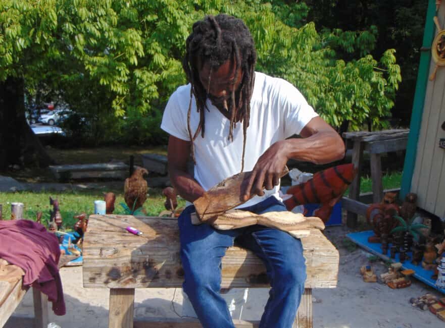 Nassau: Private and Personalized Island Tour - Graycliff Chocolate and the Rum Cake Factory: tastings that feel like a treat