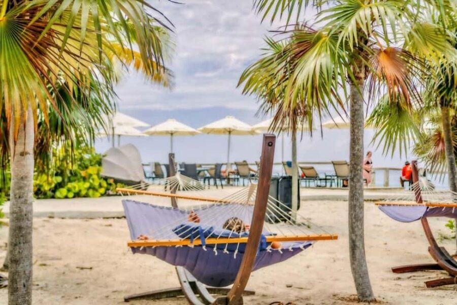 Nassau: ROSE ISLAND PERFECT BEACH DAY GROUP GETAWAY - Quick Hits Before You Go