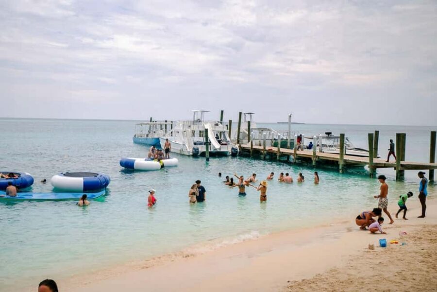 Nassau: ROSE ISLAND PERFECT BEACH DAY GROUP GETAWAY - The boat ride experience: views you’ll remember