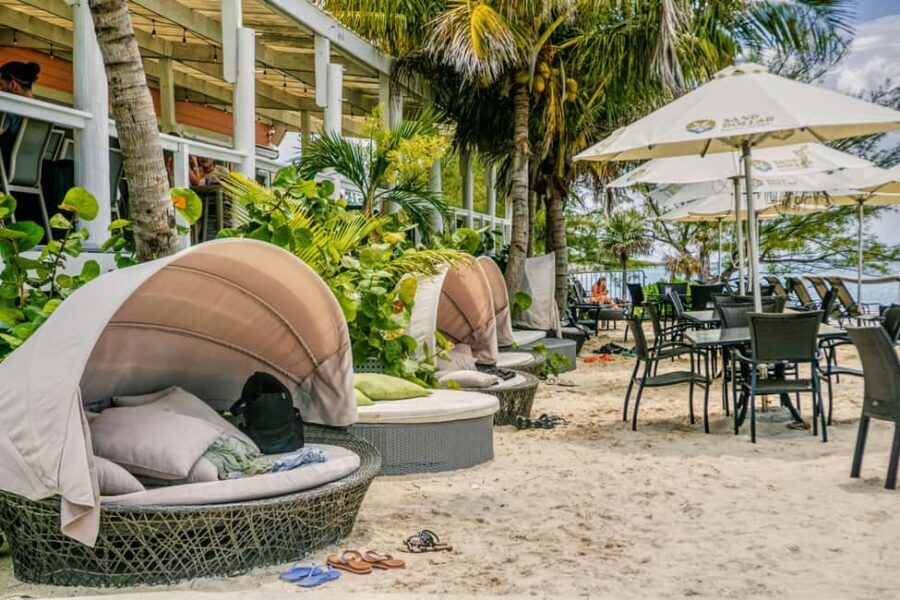 Nassau: ROSE ISLAND PERFECT BEACH DAY GROUP GETAWAY - Games, water beds, and the easy social vibe