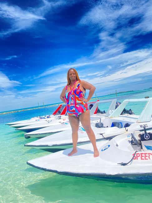 Nassau: Self-Drive Speedboat Ride and Pig Swimming Encounter - Banana boat and beach time: why the extras matter in a 2-hour plan