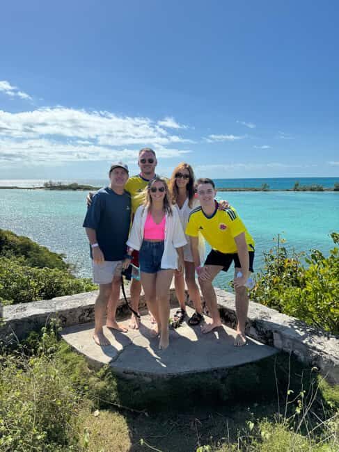 Nassau: Swimming Pigs and Turtles Boat Tour with Snorkeling - South Andros boat time: what the 4-hour plan feels like
