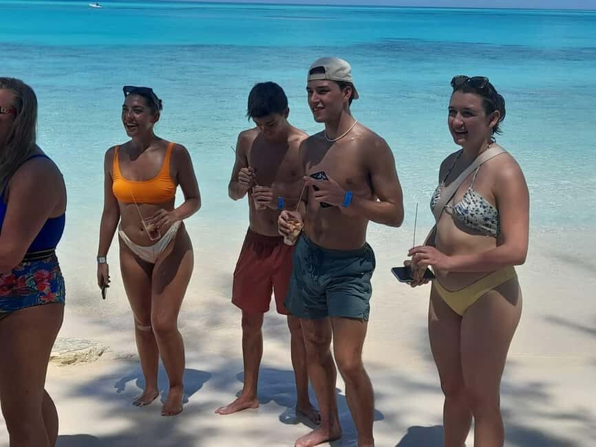 Nassau: Swimming Pigs Private Boat Tour - Up to 7 Persons - Price, Group Size, And What Value Looks Like