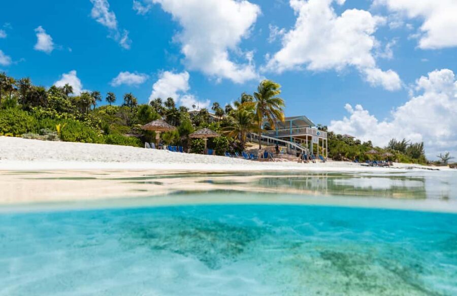 Paradise Island: Rose Island Tour with Swimming Pigs & Lunch - Key Points I’d Focus On