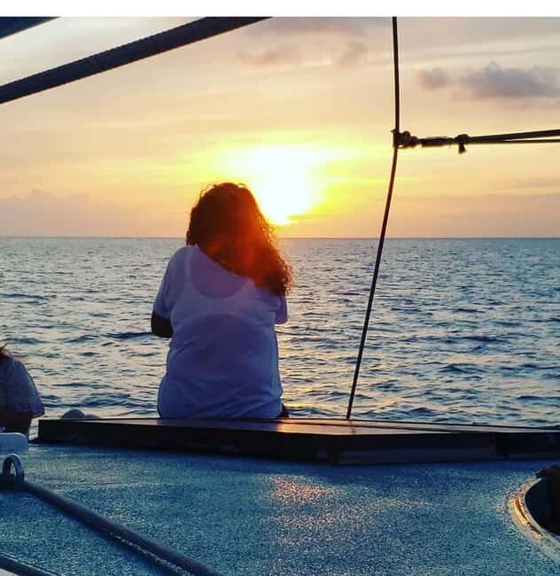 Sunset Cruise In Paradise - Dinner on the Catamaran: BBQ, Timing, and How It Feels