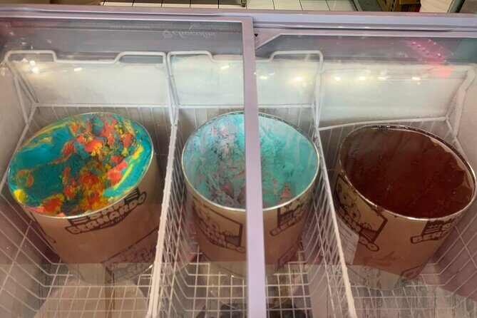Tour of Nassau - Chocolate, rum cake, tea, and ice cream: the tasting stops that shape the day