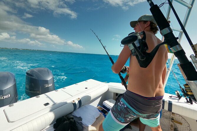 Ultimate SeaXscape Pigs/Turtles/Snorkel/Lunch/Drinks/PU/DO - Lunch, Drinks, and the Conch Show (Yes, You Should Eat It)